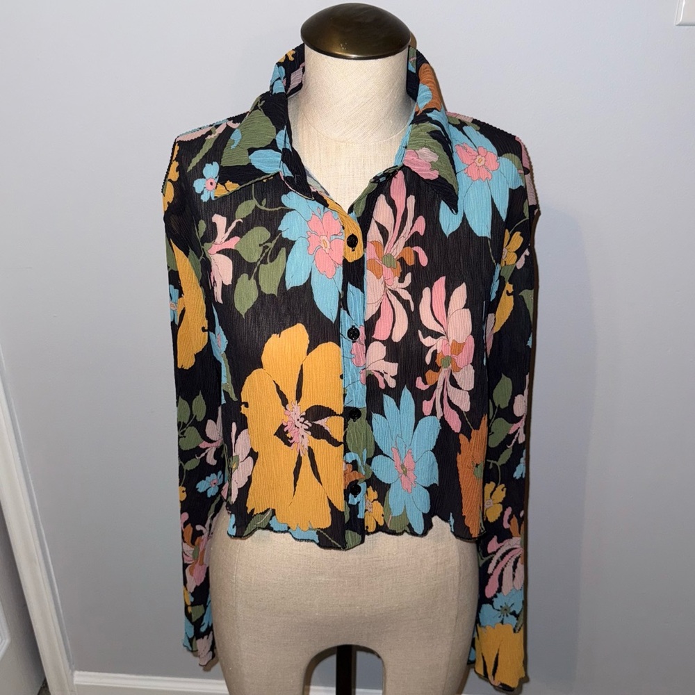 Vestique Boutique Floral Long Flare Sleeve Crop Top Size Large